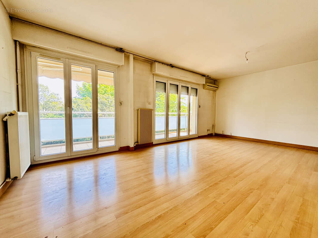 Appartement à MARSEILLE-8E