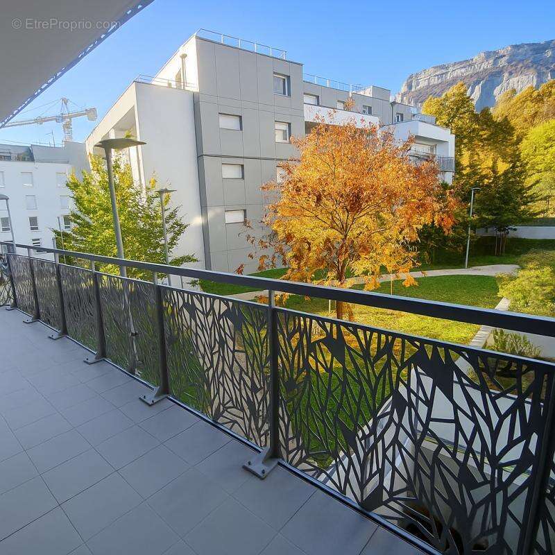 Appartement à MEYLAN