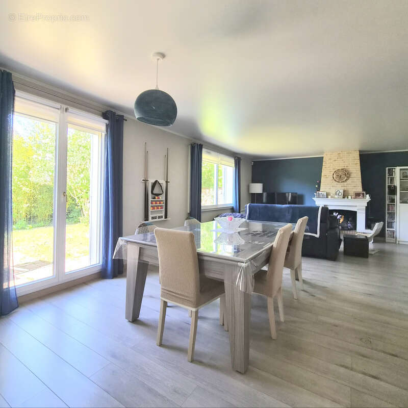 Maison à OSNY