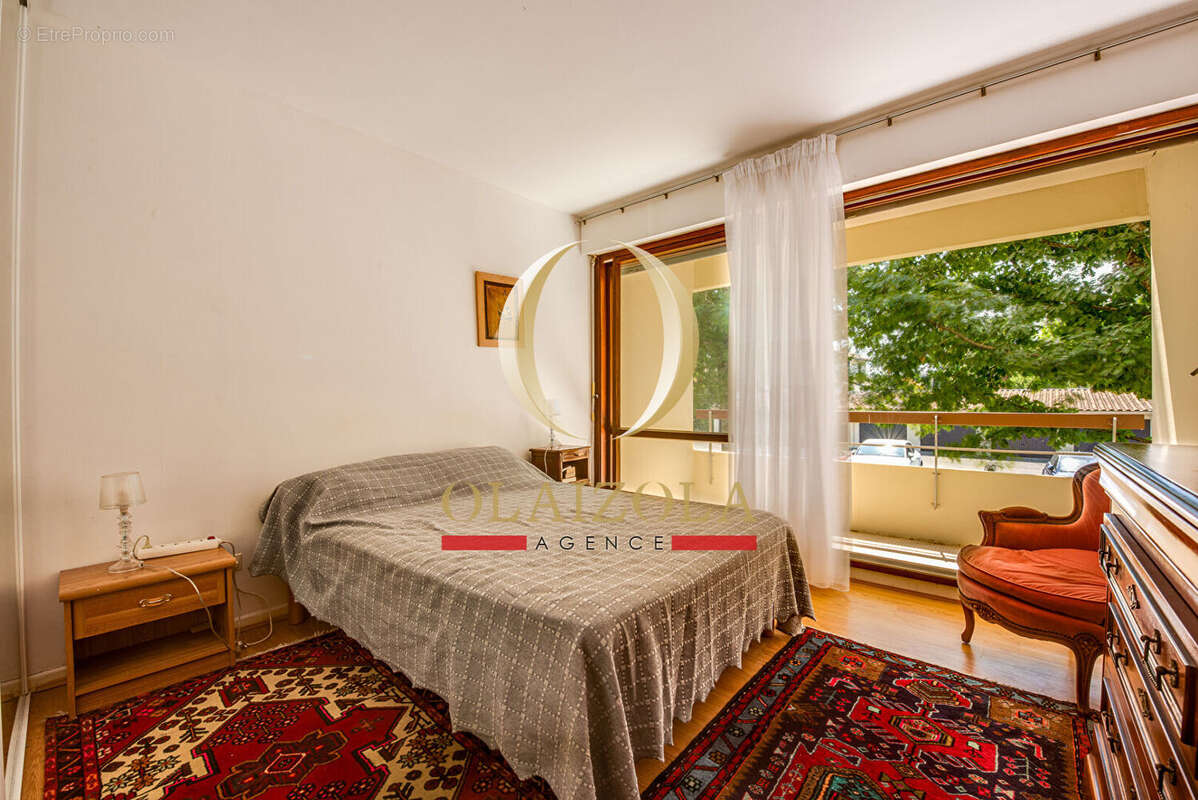 ANGLET - Appartement T2 avec terrasse, cave et piscine à proximité des plages. - photo 10