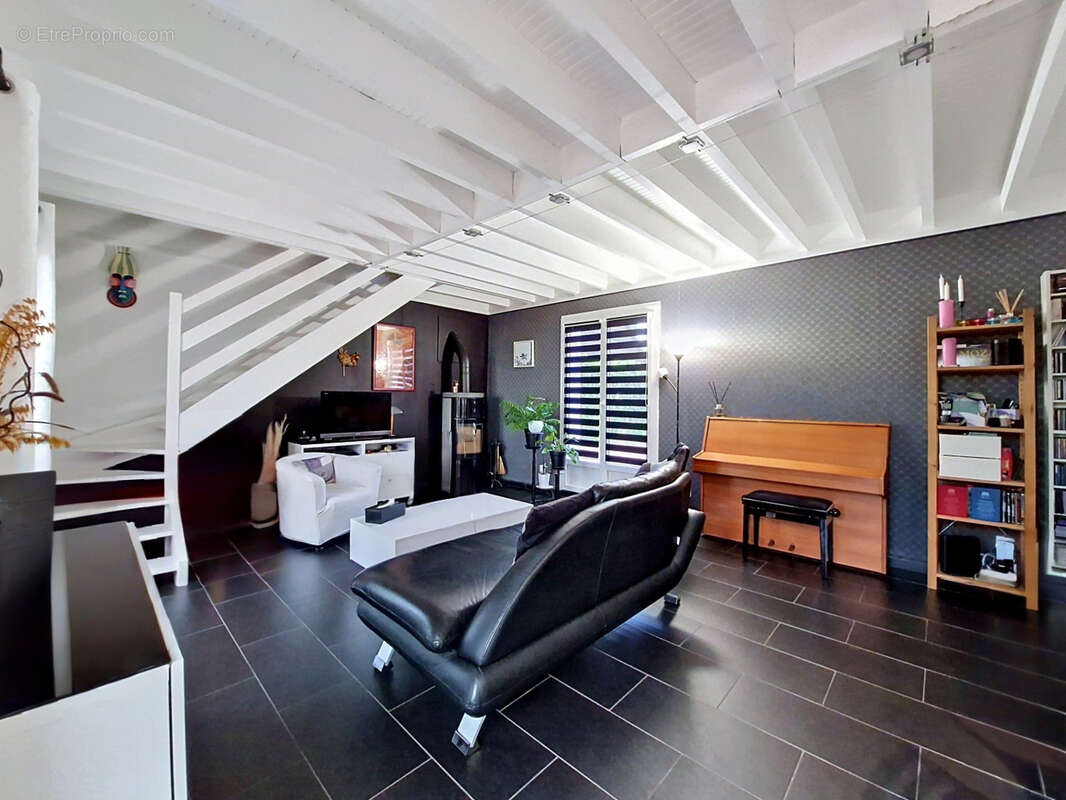 Maison à MARINES
