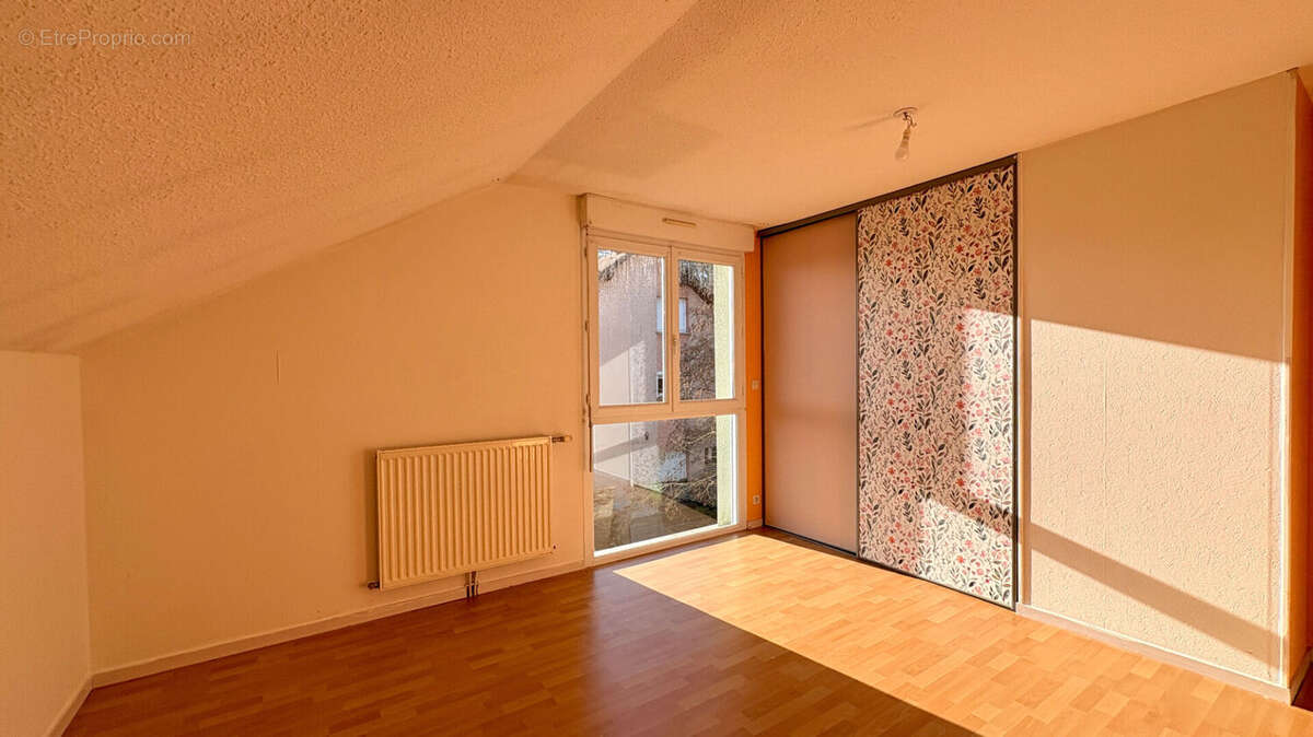 Maison à MONTFAUCON