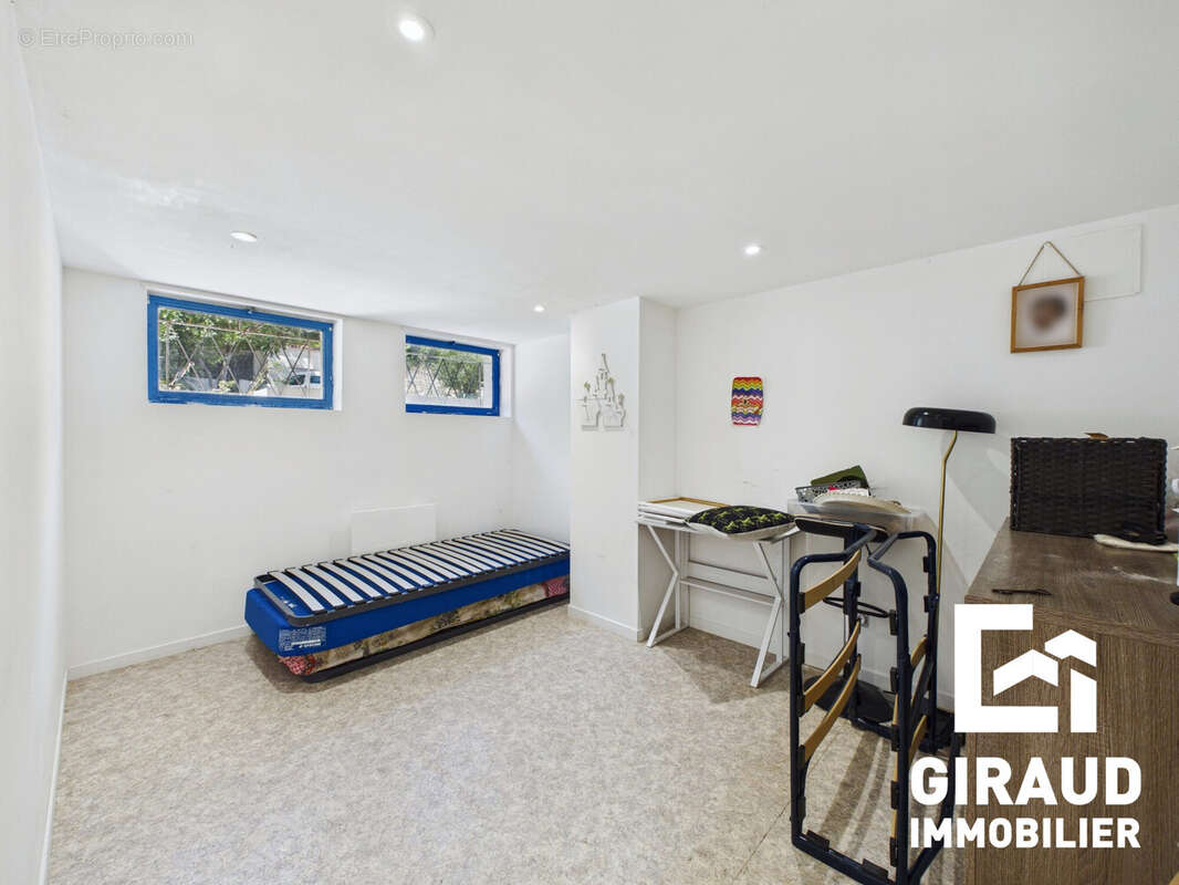 Maison 192 m² à Fontenay-Le-Comte  - photo 9