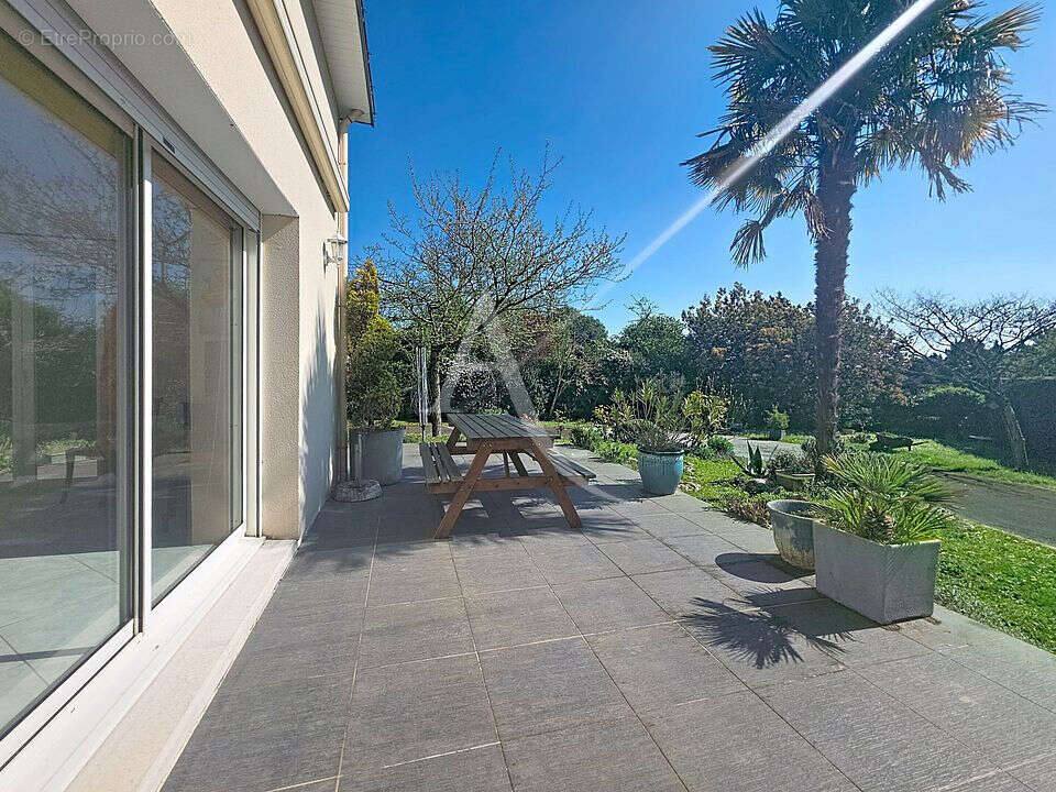 Maison à BOUCHEMAINE