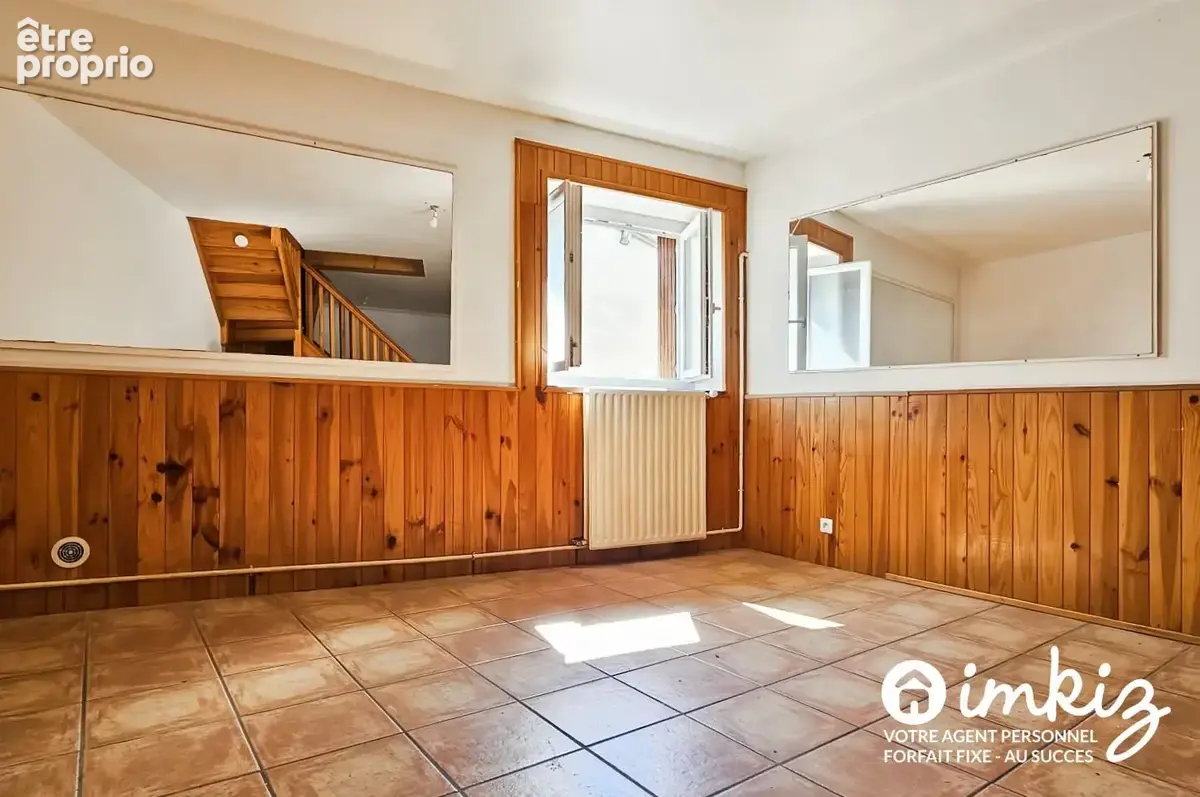 Duplex atypique de 82 m² avec 4 pièces et garage - photo 1