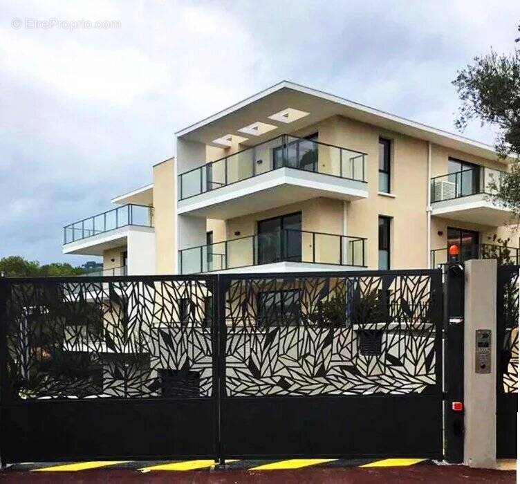 Appartement à LE CANNET