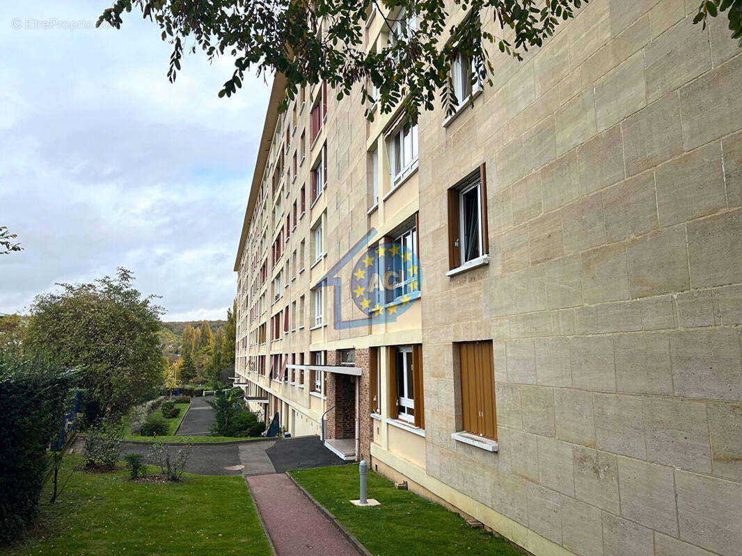Appartement à MANTES-LA-JOLIE