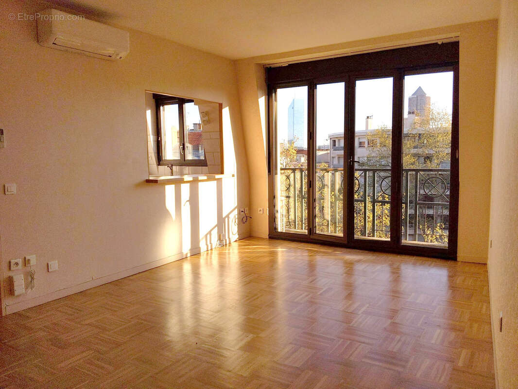 Appartement à LYON-7E