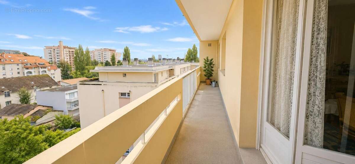 Bel appartement lumineux au 6ème étage avec ascenseur, offra - photo 4