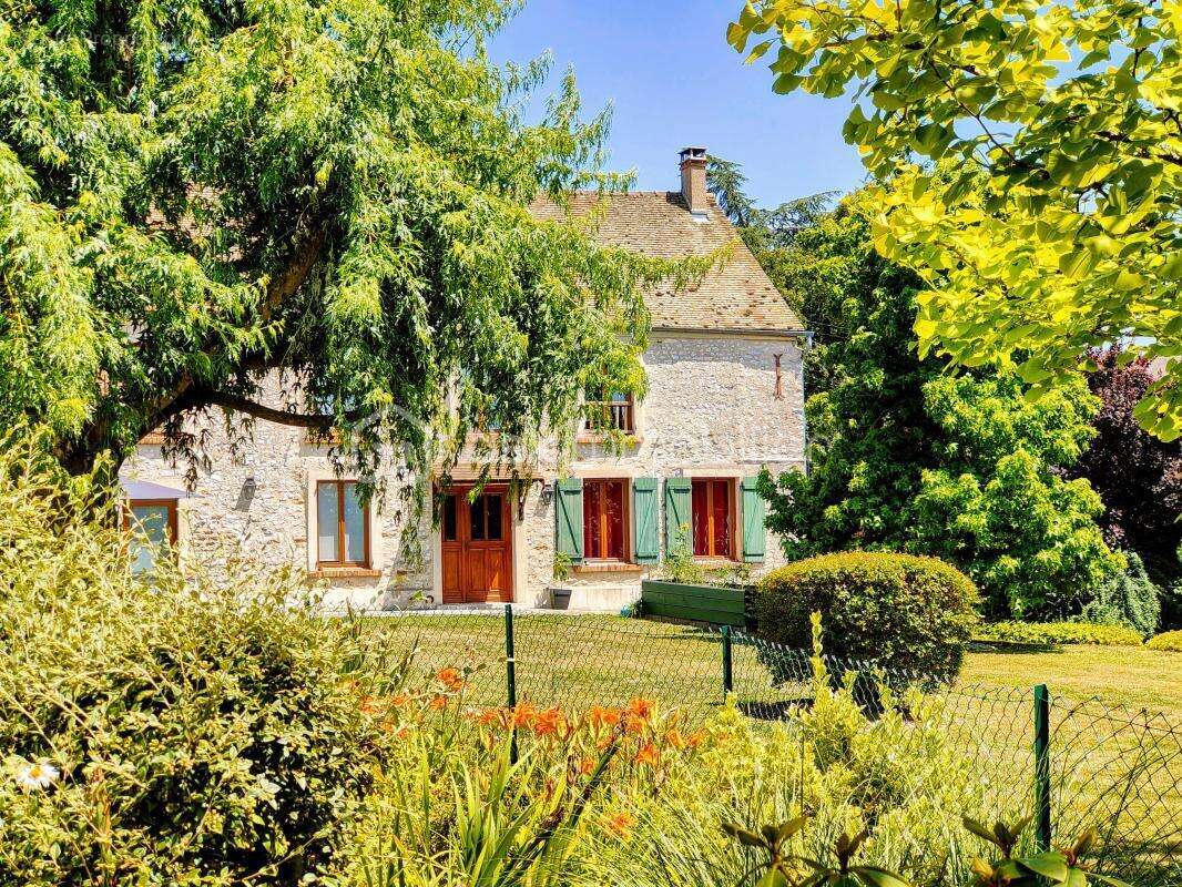 Maison à LONGNES
