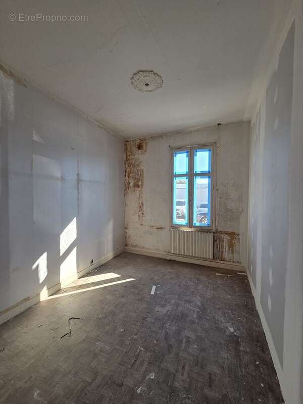 Maison à LES BILLAUX