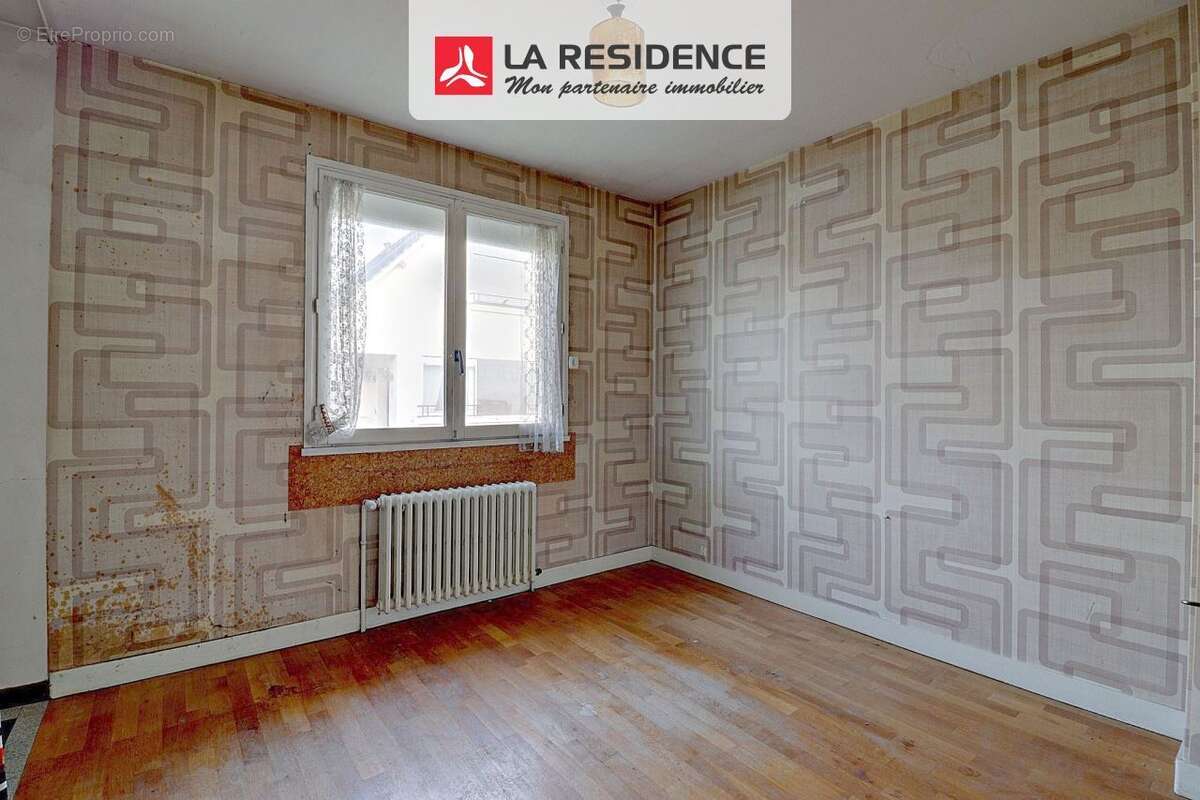 Maison à LA CHAUSSEE-SAINT-VICTOR