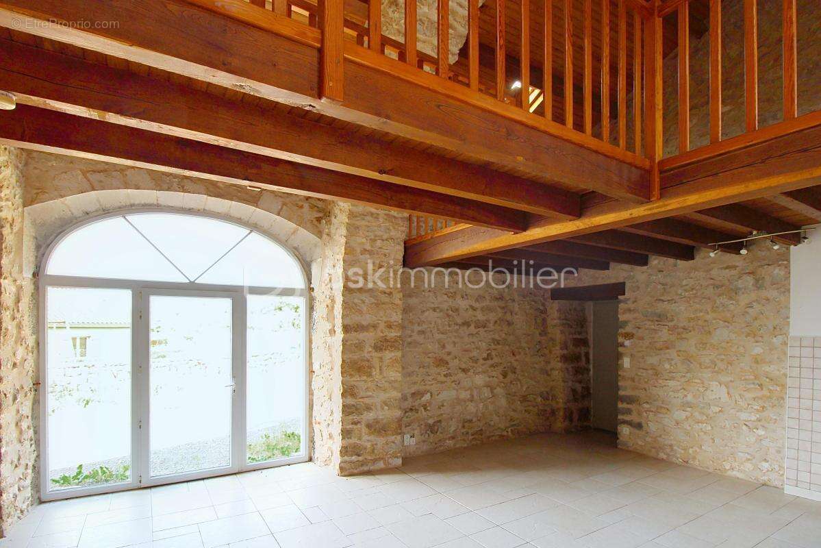 Maison à LA CAVALERIE