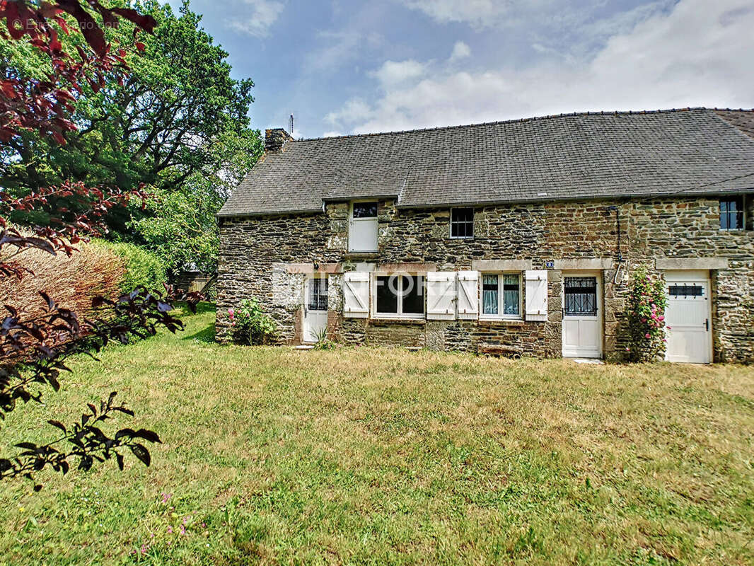 Maison à LOYAT