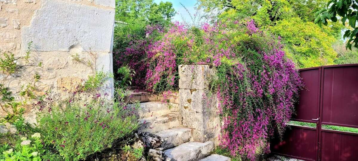 QXNK1267 - Maison à LACAPELLE-MARIVAL