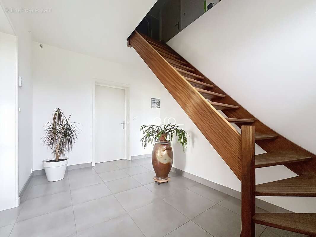 Maison 140 m² à Genech  - photo 2
