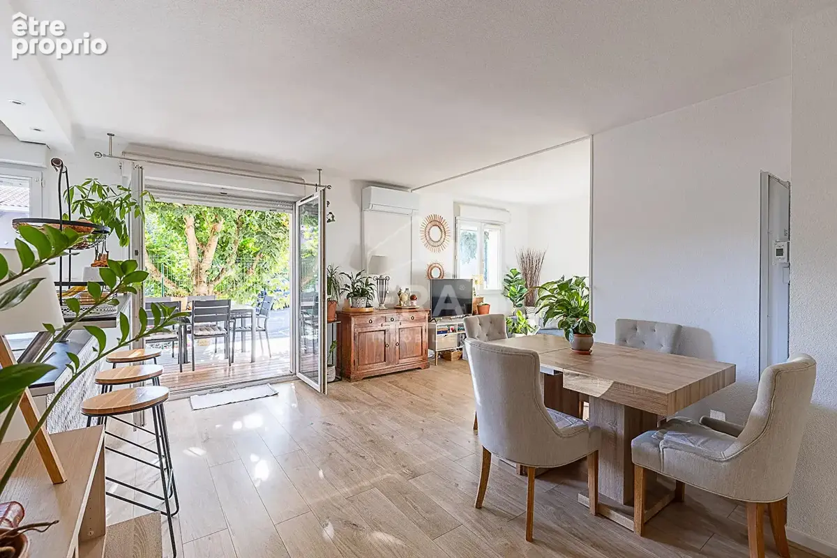 Appartement à MONTRABE