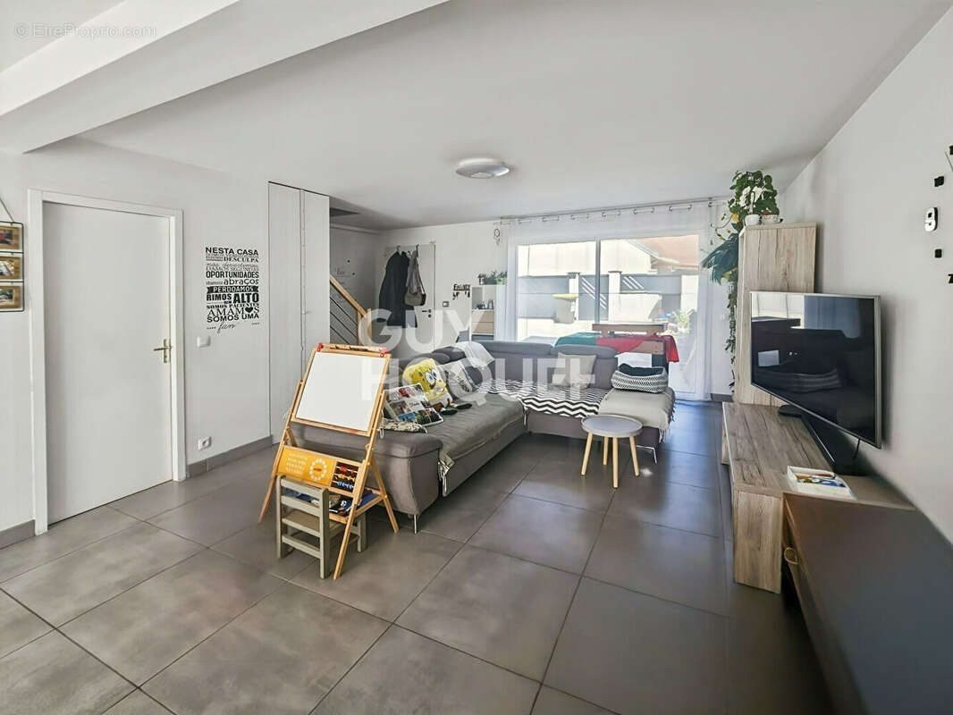 Maison 6 pièces à vendre à Favières - photo 6