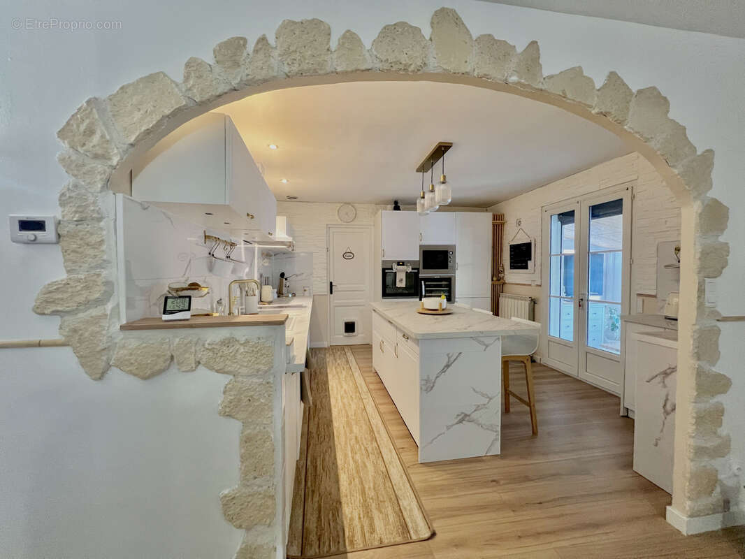 Maison à LUNEL-VIEL