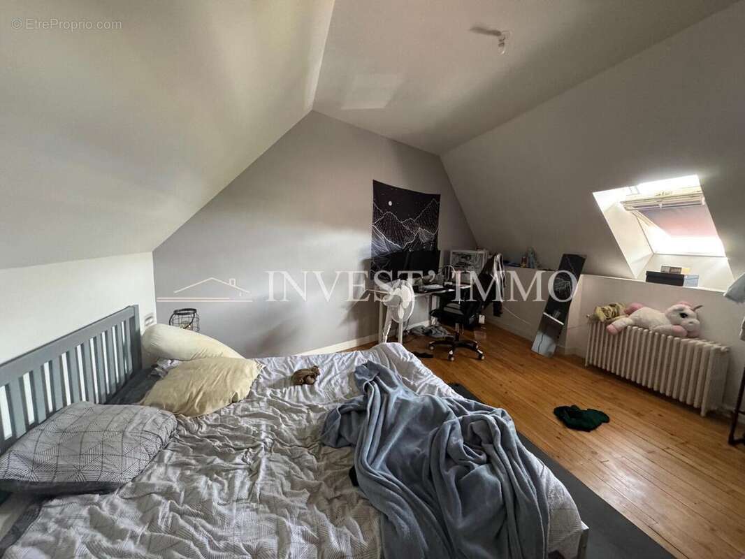 Maison ancienne en pierre de 200 m2 – Volumes généreux et rénovation soignée - photo 10
