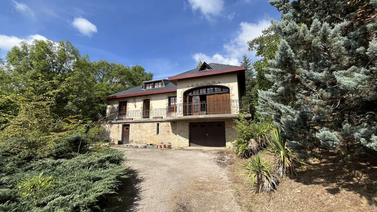 Maison à SEVERAC-L&#039;EGLISE