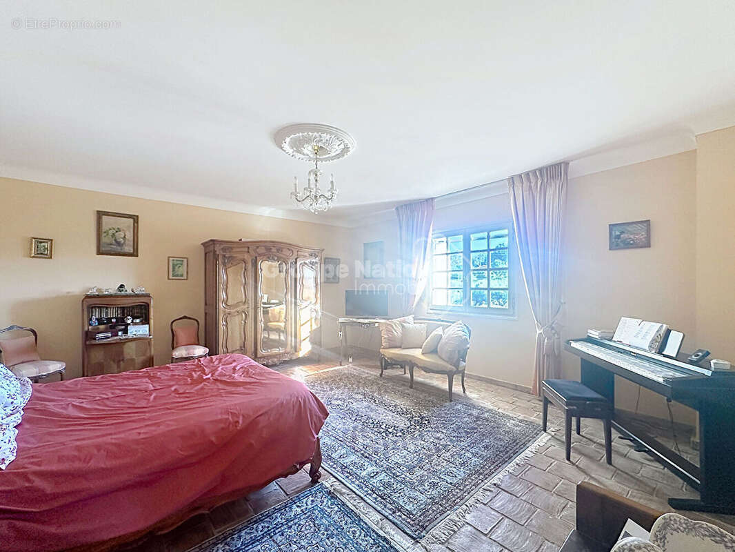 Maison à PEYMEINADE