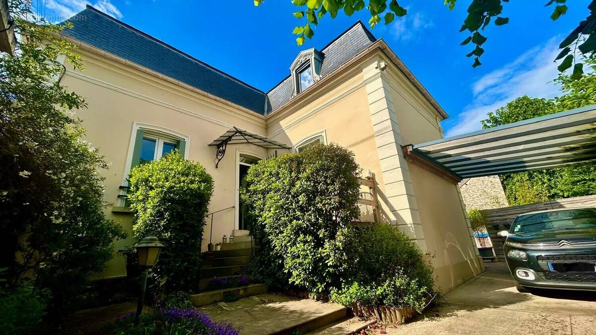 Maison à MANTES-LA-JOLIE