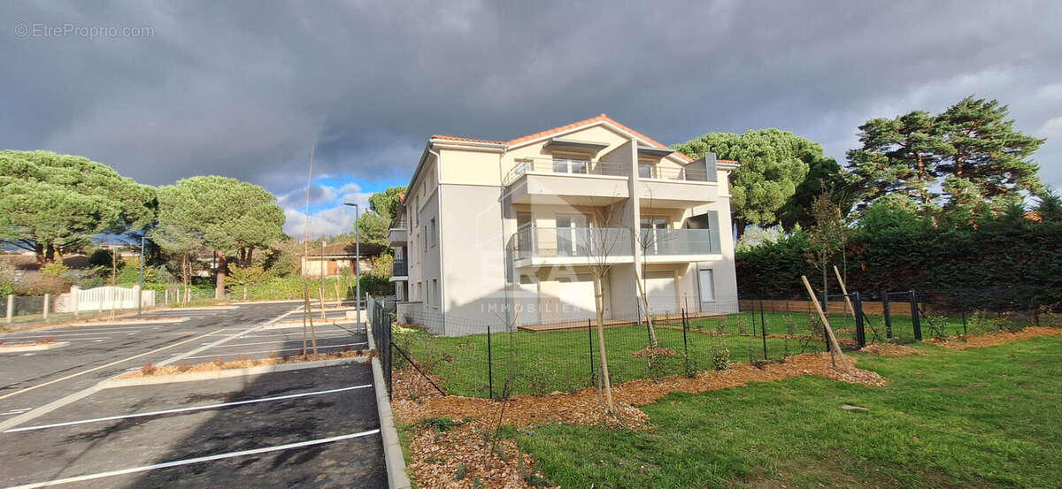 Appartement à BRUGUIERES