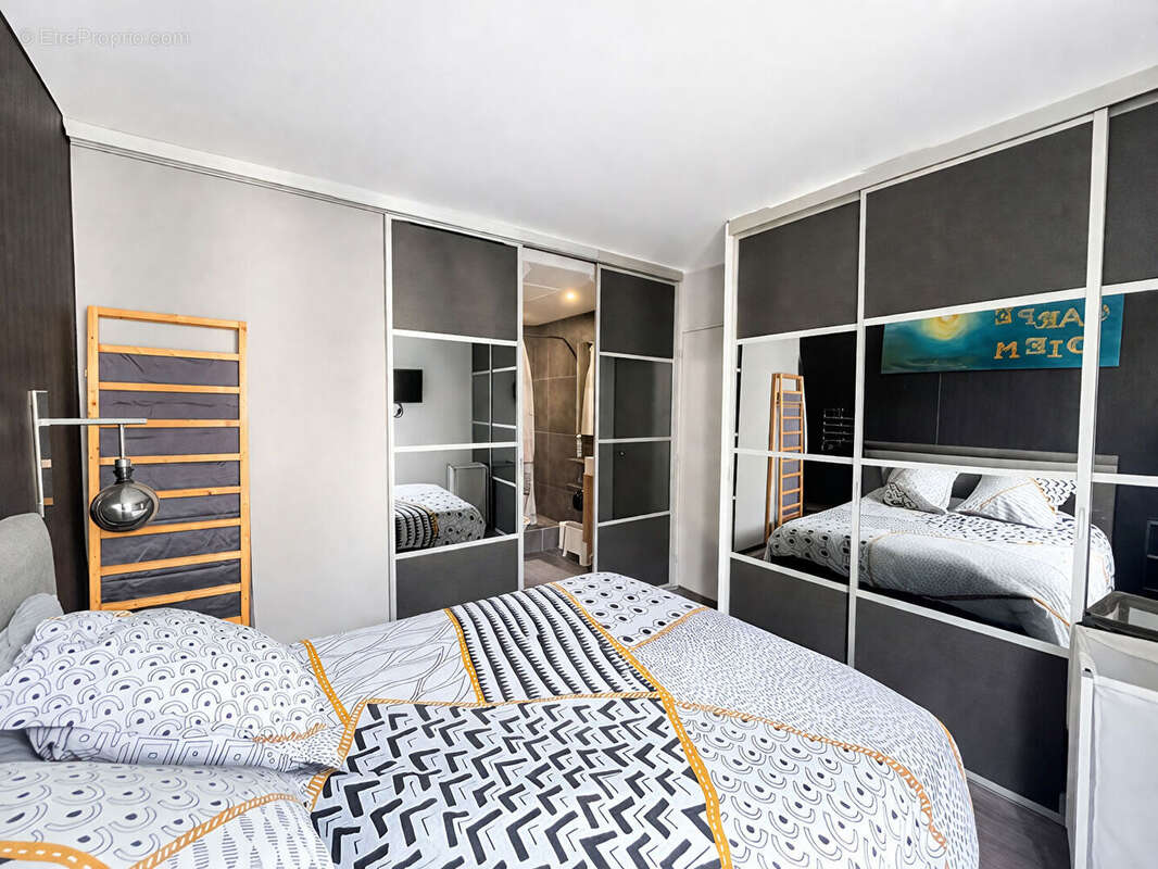 Appartement à PARIS-11E