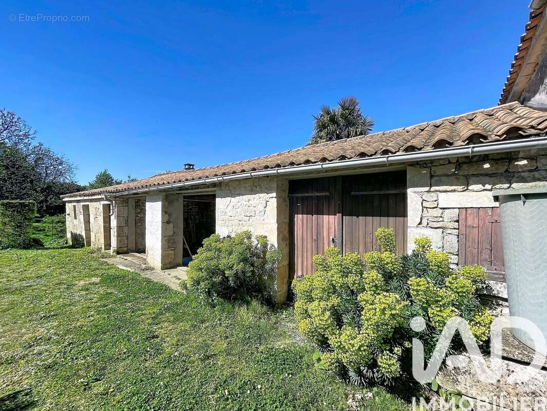 Photo 3 - Maison à SAINT-POMPAIN
