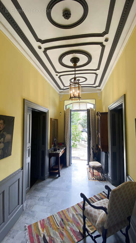 Maison à SAINT-GILLES