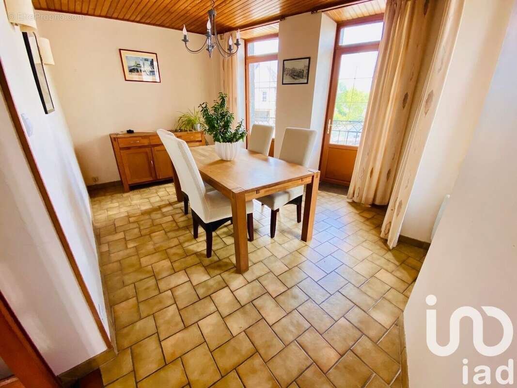 Photo 2 - Maison à BELLE-ISLE-EN-TERRE