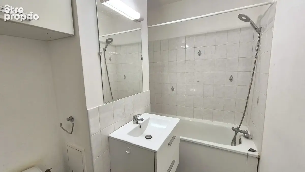 PAU, A VENDRE, Appartement T2 46 m², résidence NEWTON, terrasse, place de parking - photo 7