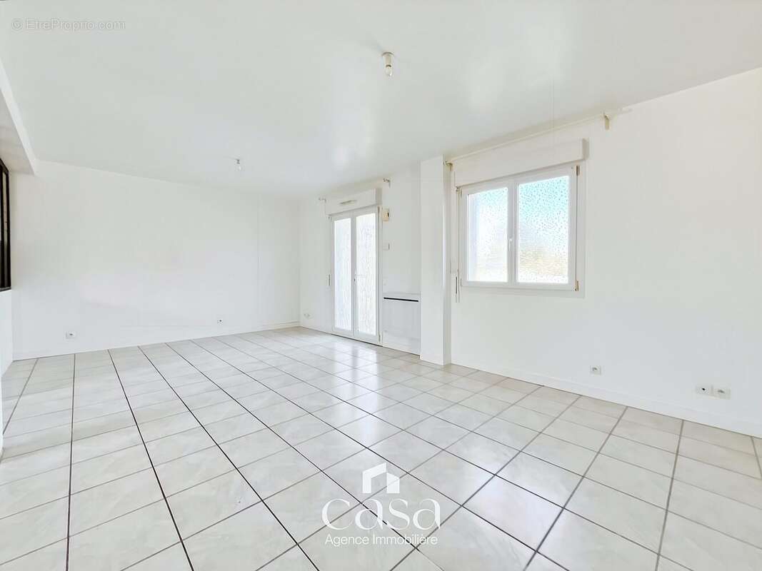 Maison à BRETTEVILLE-SUR-ODON