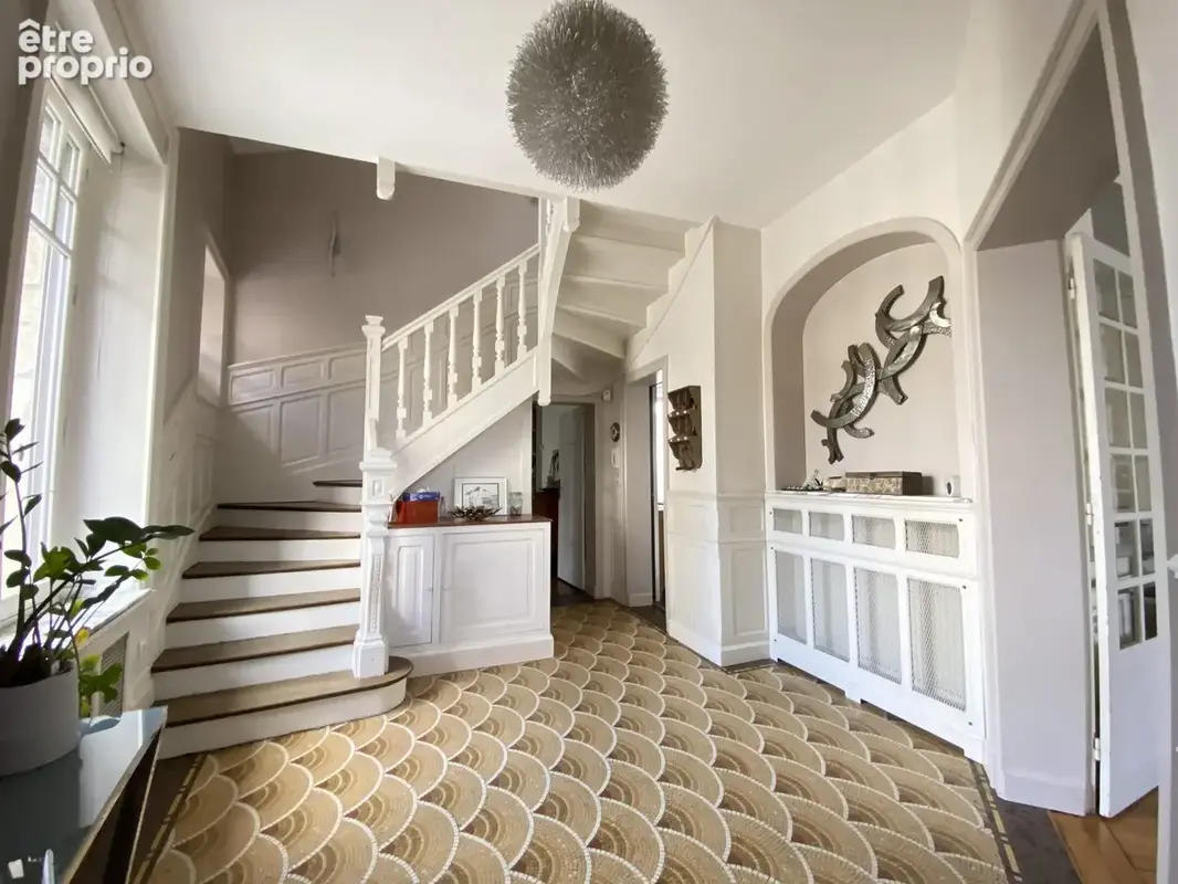 Maison 8 pièces 257 m² à vendre à Vitre (35500) - photo 5