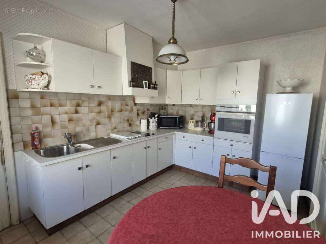 Maison 93 m² à Aussillon  - photo 3