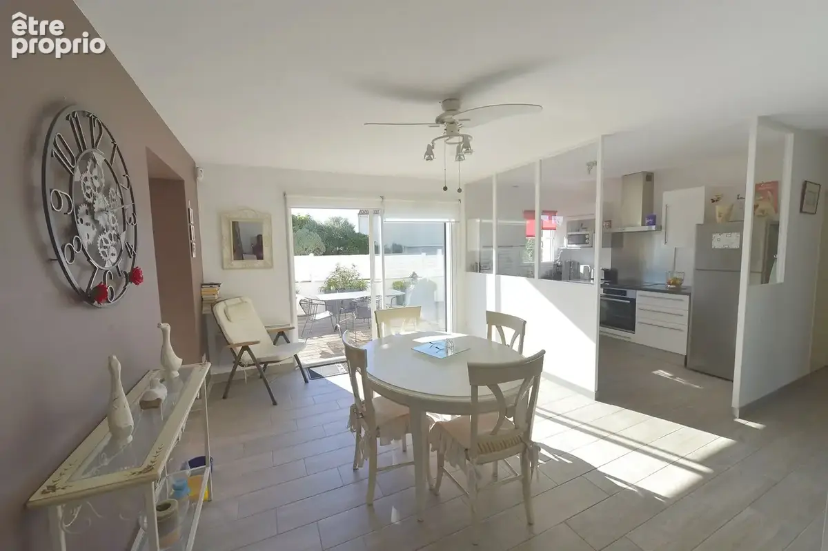 Maison 93 m² à Saint-Georges-De-Didonne  - photo 2