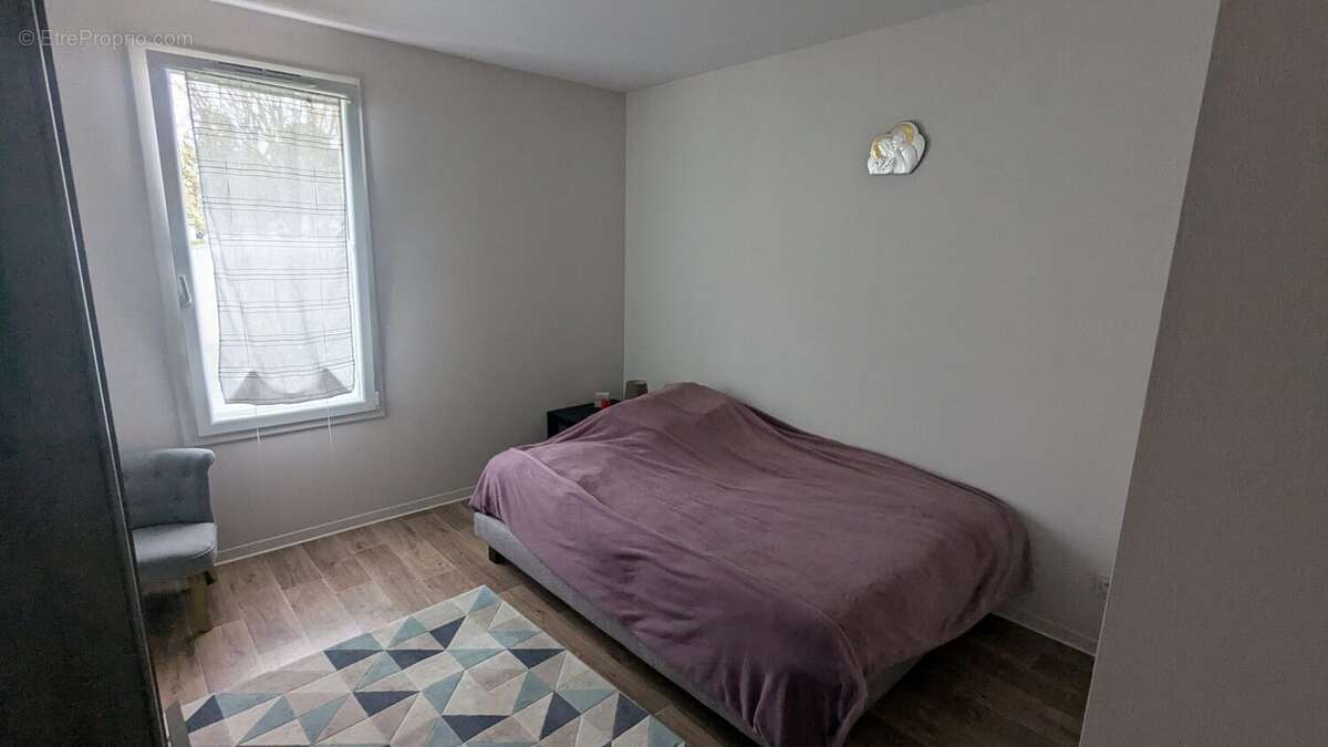 Appartement à CHENOVE