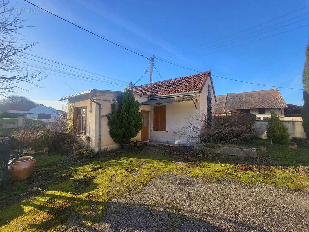 Maison à SAINT-LOUP-DE-VARENNES