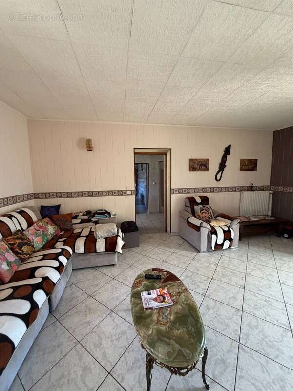 Maison à CELLEFROUIN