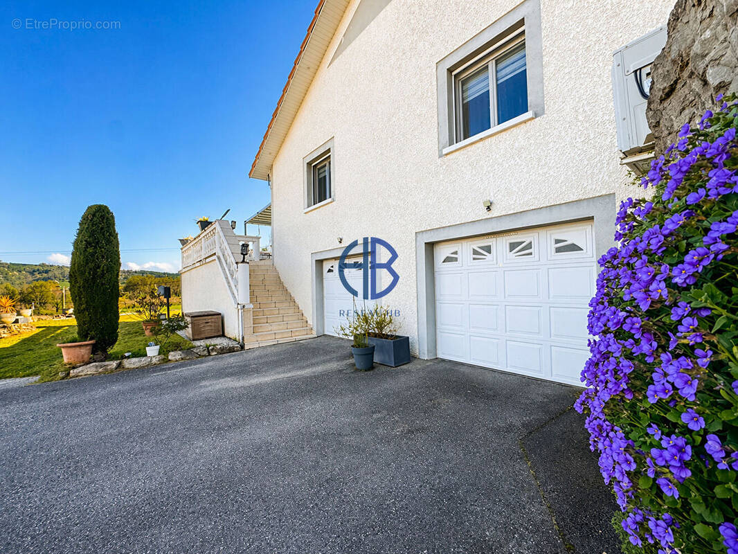 Maison à SAINT-CHEF