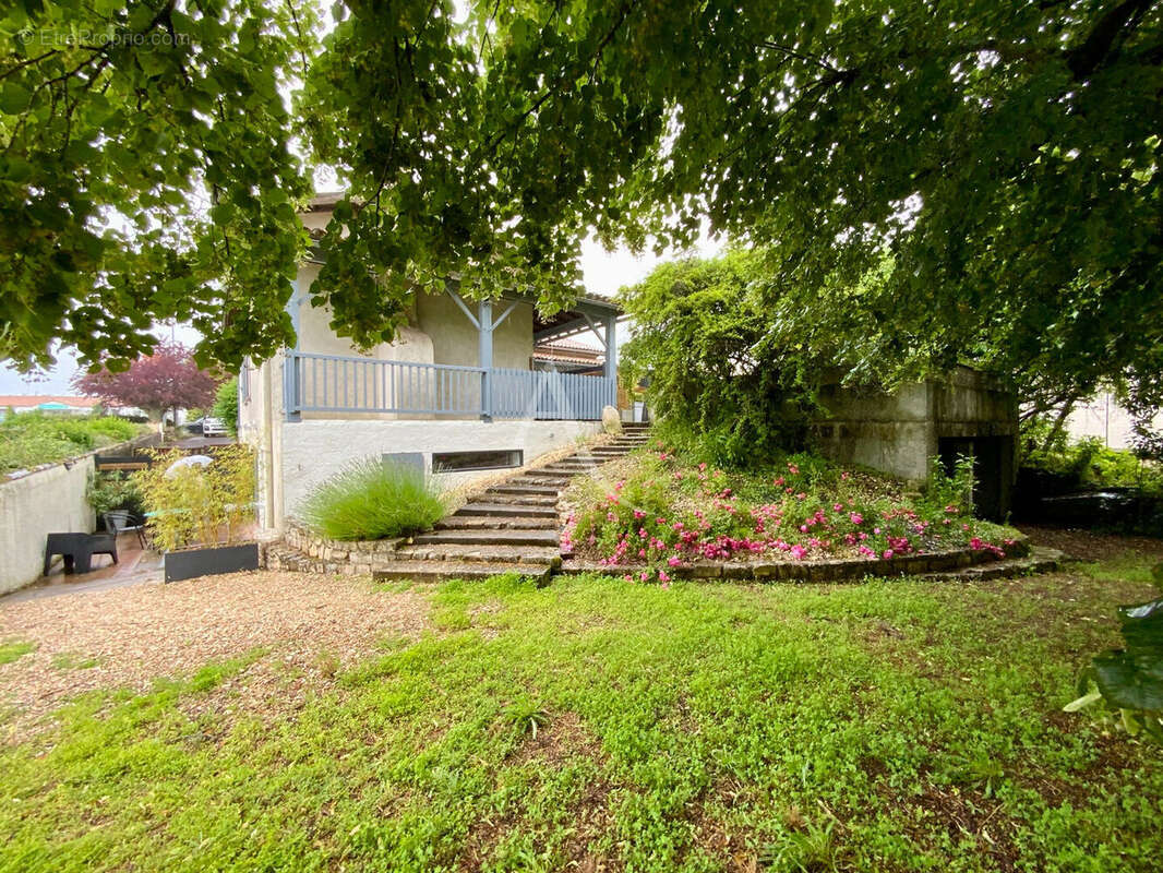 Appartement à JONZAC