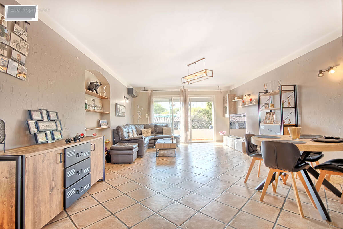 Maison à LA VALETTE-DU-VAR