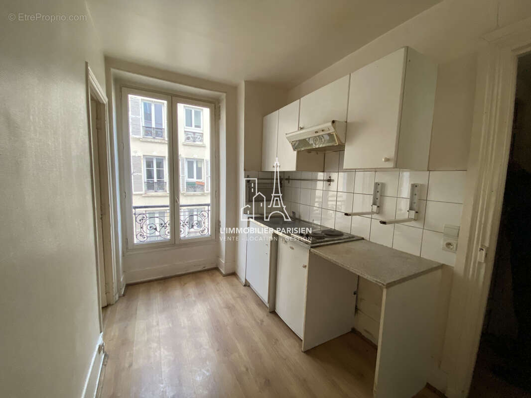 Appartement à PARIS-18E