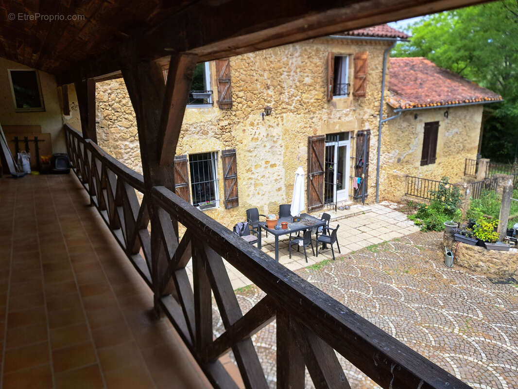 Maison à MONTESQUIOU
