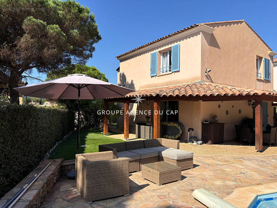 Maison à LES ISSAMBRES