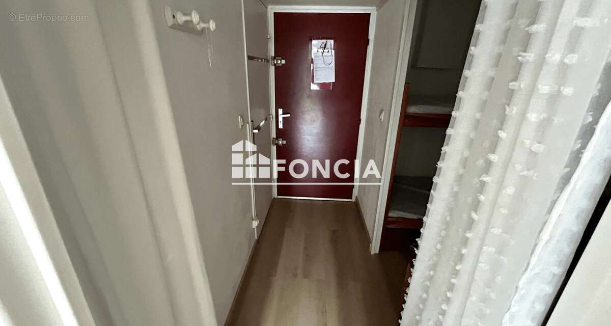 Appartement à BORMES-LES-MIMOSAS