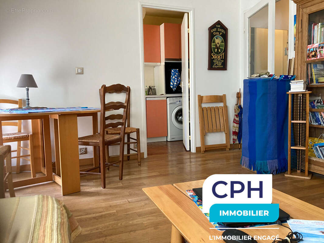 Appartement à COURBEVOIE