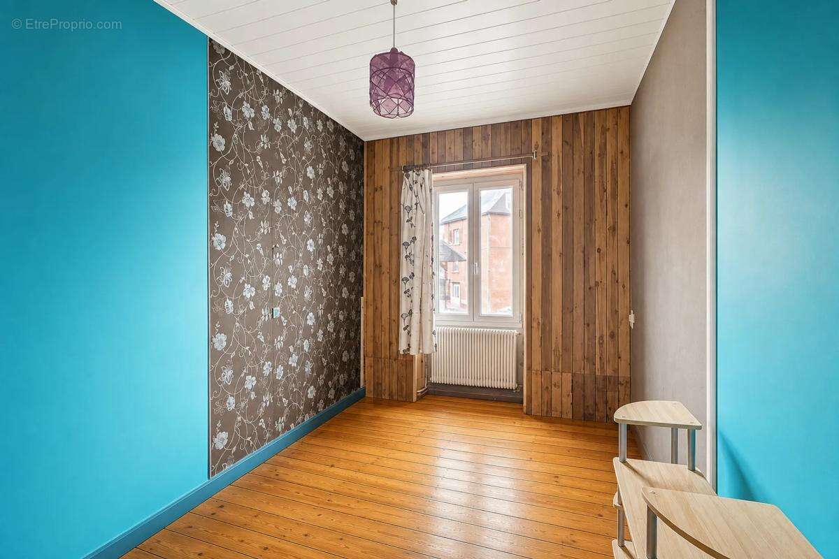 Maison de 4 pièces de 140 m² à Le Pont-de-Beauvoisin - photo 4