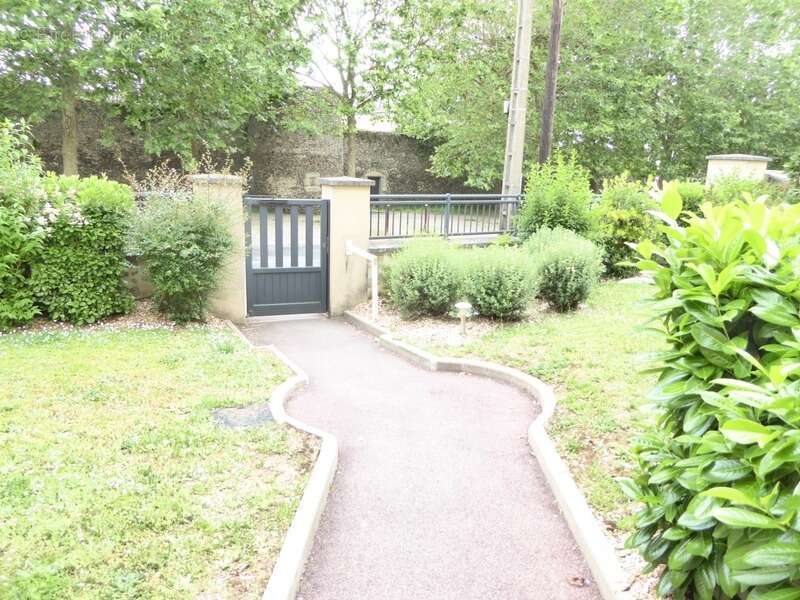 Appartement à DOURDAN
